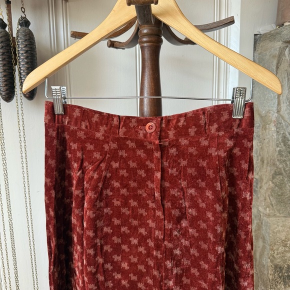 1970s Velvet Scottie Dog Print Aline Red Vintage Maxi Skirt - Picture 5 of 7
